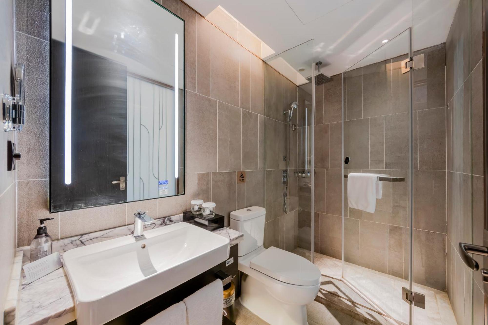 Yitel Premium Hotel Shanghai Exterior photo