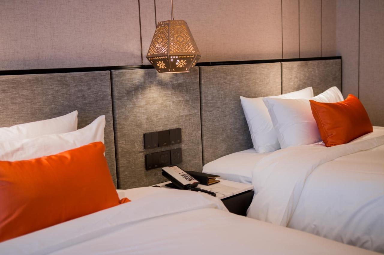 Yitel Premium Hotel Shanghai Exterior photo